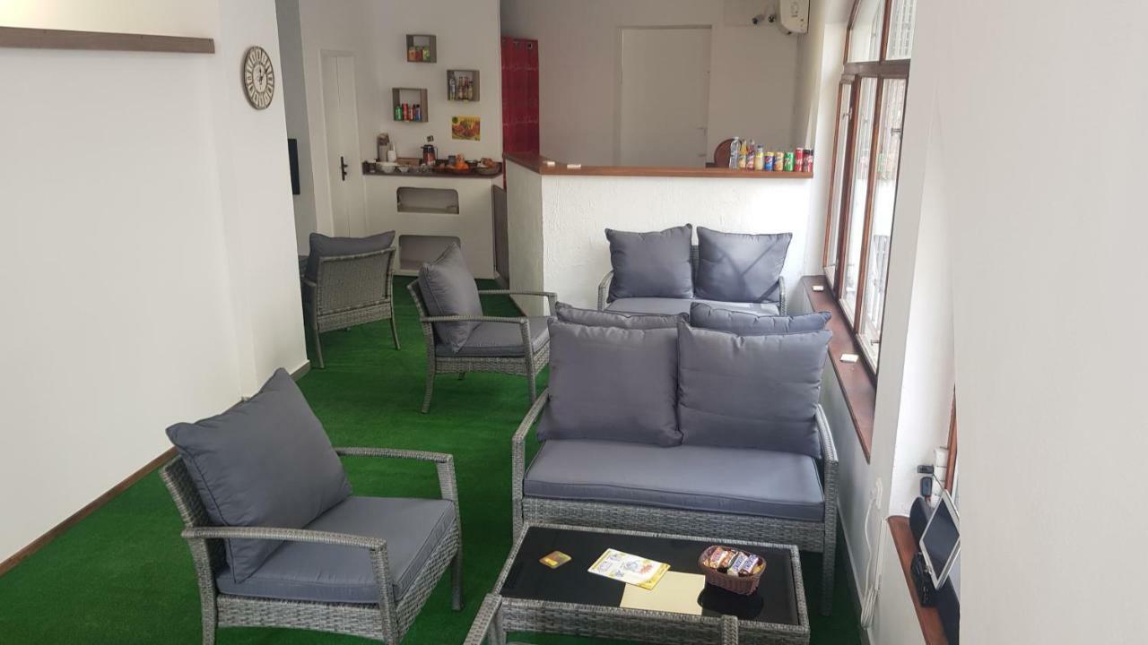 House Coffe Hostel Burgas Bagian luar foto