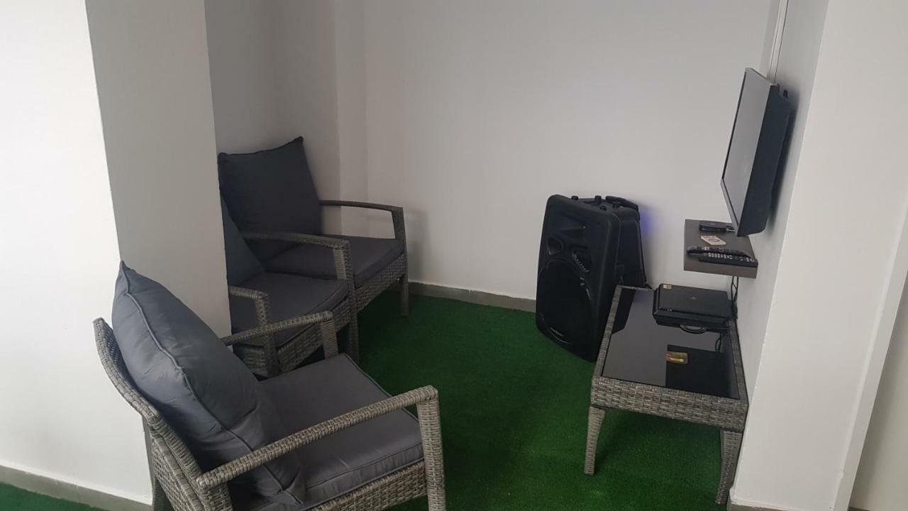 House Coffe Hostel Burgas Bagian luar foto